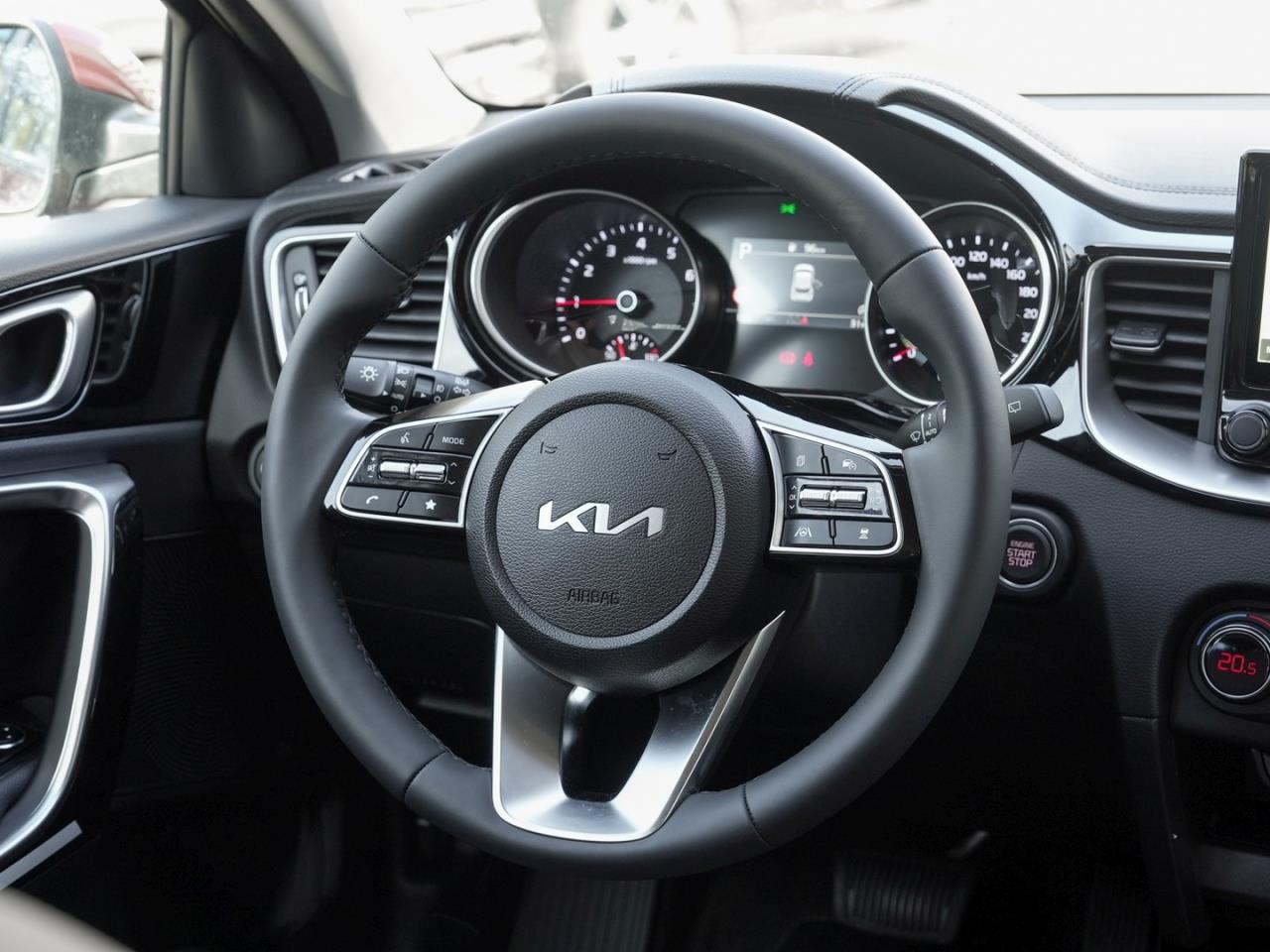 KIA XCeed 1.6T DCT Spirit Navi Kamera JBL-Sound ACC