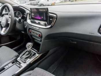 KIA XCeed 1.6T DCT Spirit Navi Kamera SHZ-Fond