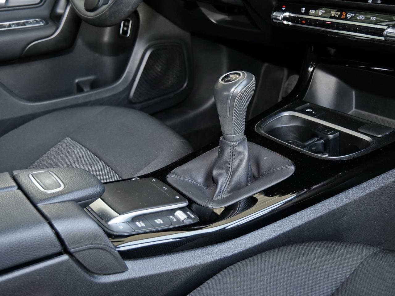 Mercedes-Benz A 180 d Limousine MBUXNavi+ Spurhalte-Assistent