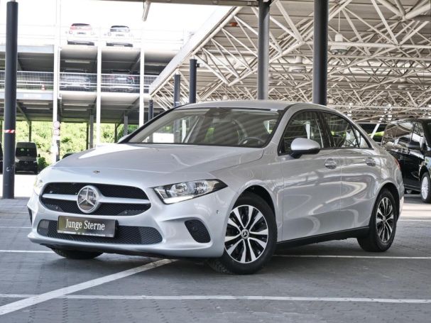 Mercedes-Benz A 180 d Limousine MBUXNavi+ Spurhalte-Assistent
