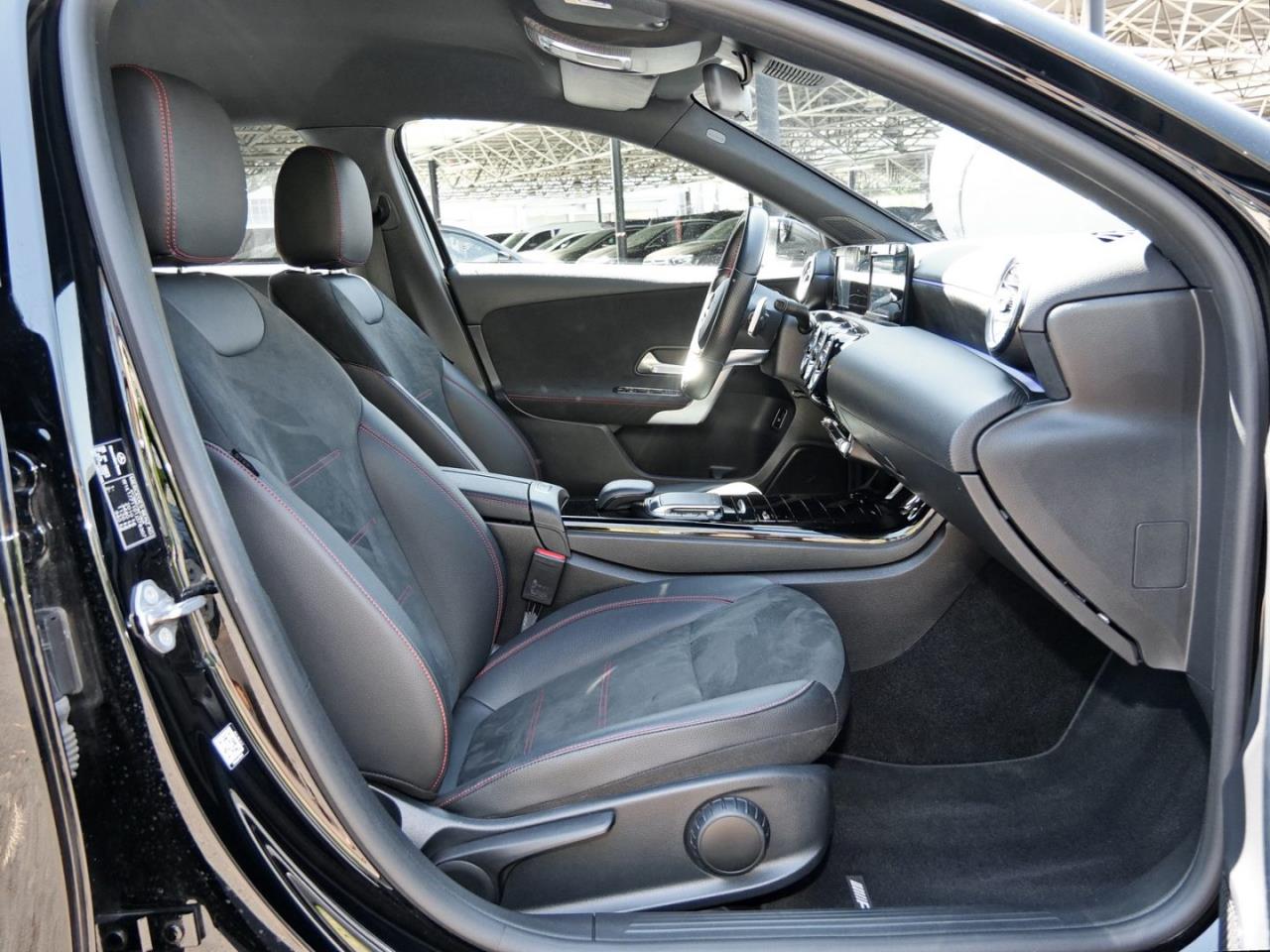 Mercedes-Benz A 180 d Limousine AMG Navi Plus Advanced Sound