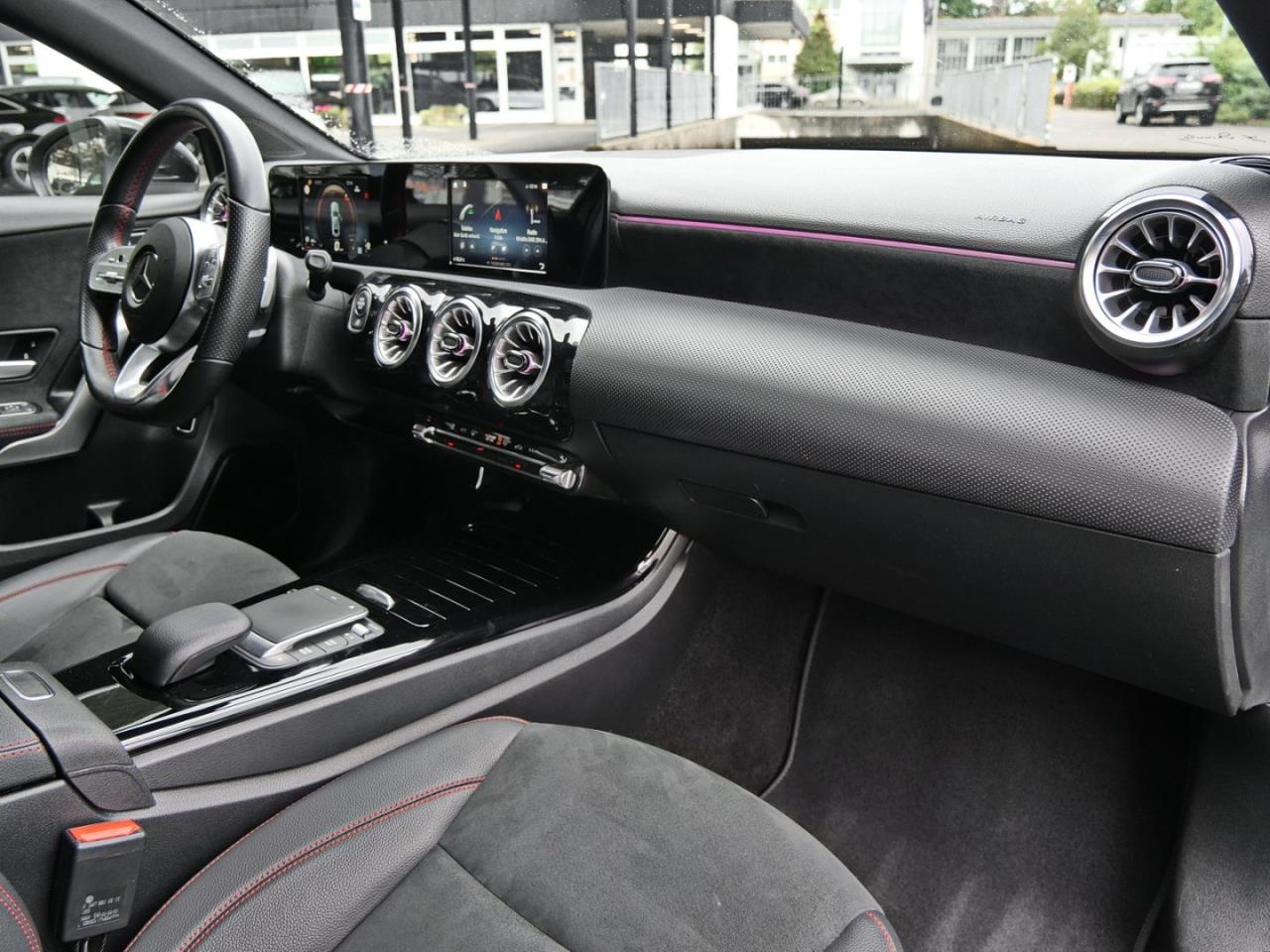 Mercedes-Benz A 180 d Limousine AMG Navi Plus Advanced Sound