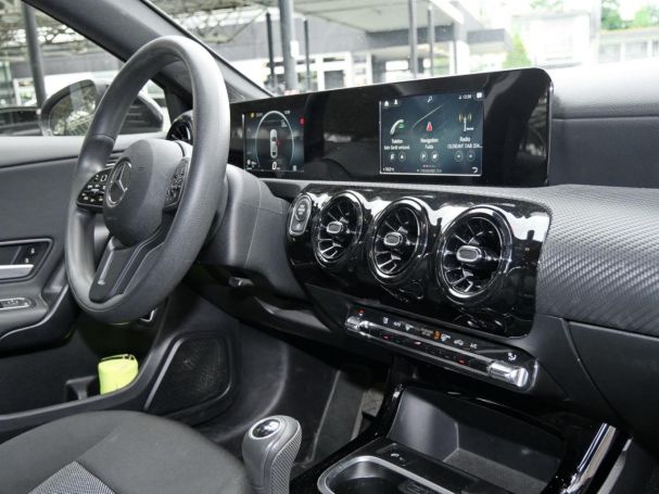 Mercedes-Benz A 180 d Limousine MBUXNavi+ Kamera Spurhalte
