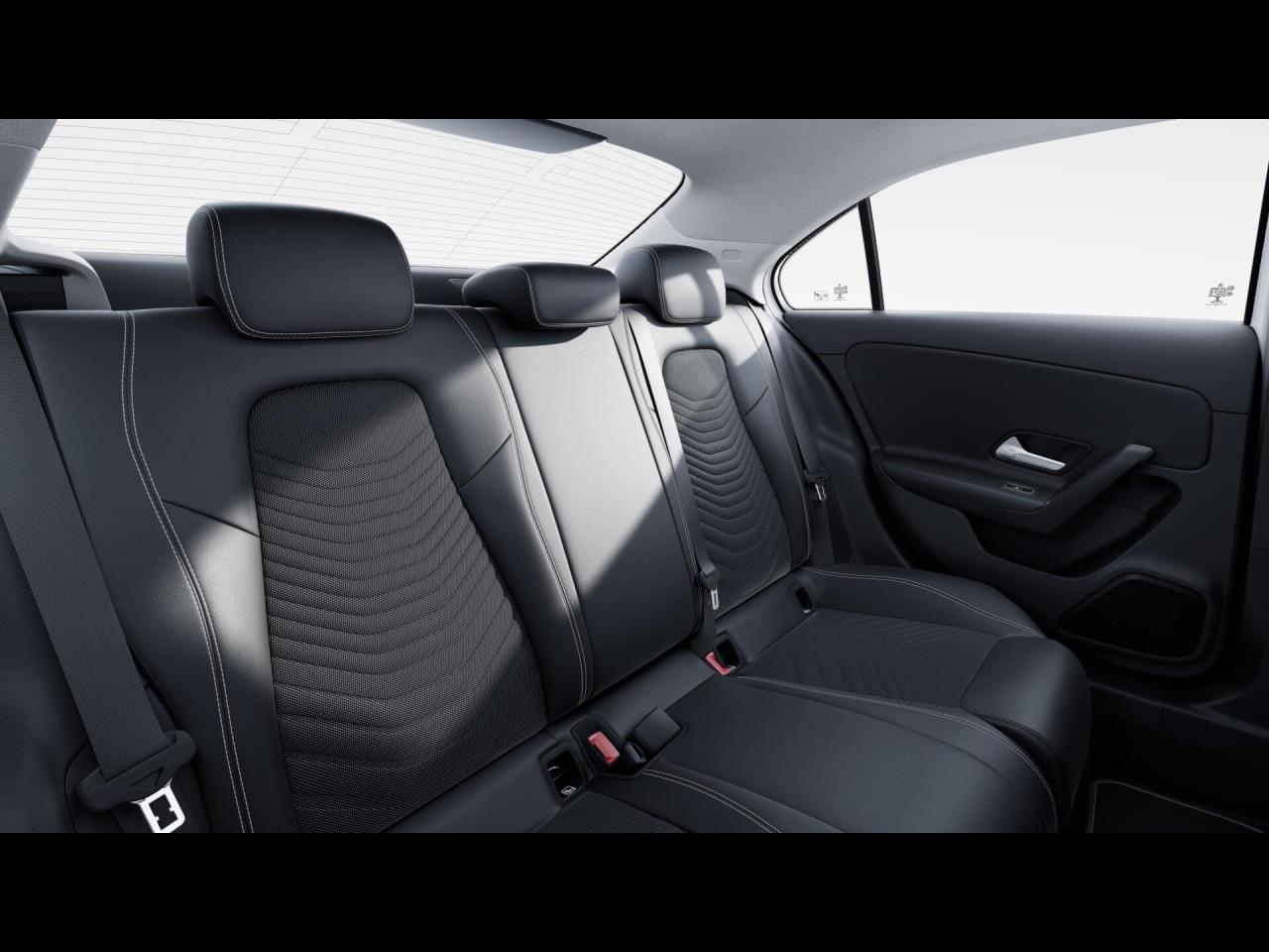 Mercedes-Benz A 180 d Limousine MBUXNavi Kamera Spiegel-Paket