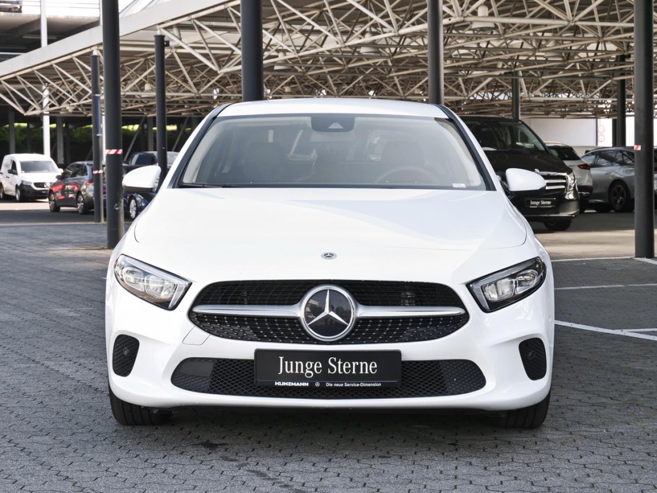 Mercedes-Benz A 180 d Limousine Style MBUXNavi+ Kamera