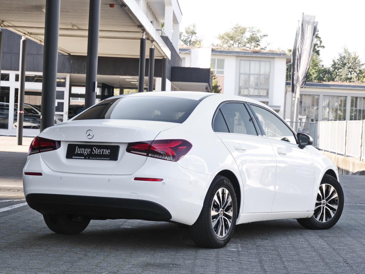 Mercedes-Benz A 180 d Limousine Style MBUXNavi+ Kamera