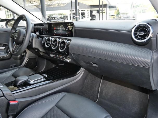 Mercedes-Benz A 180 d Limousine Style MBUXNavi+ Kamera