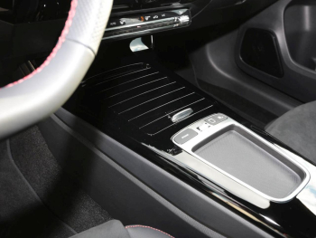 Mercedes-Benz A 180 Limousine AMG Distronic Memory AHK 360°