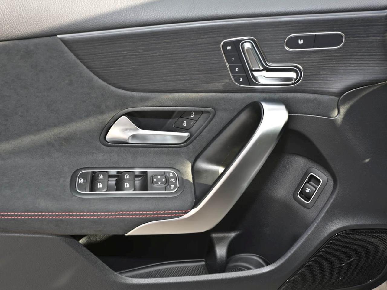 Mercedes-Benz A 180 Limousine AMG Distronic Memory AHK 360°