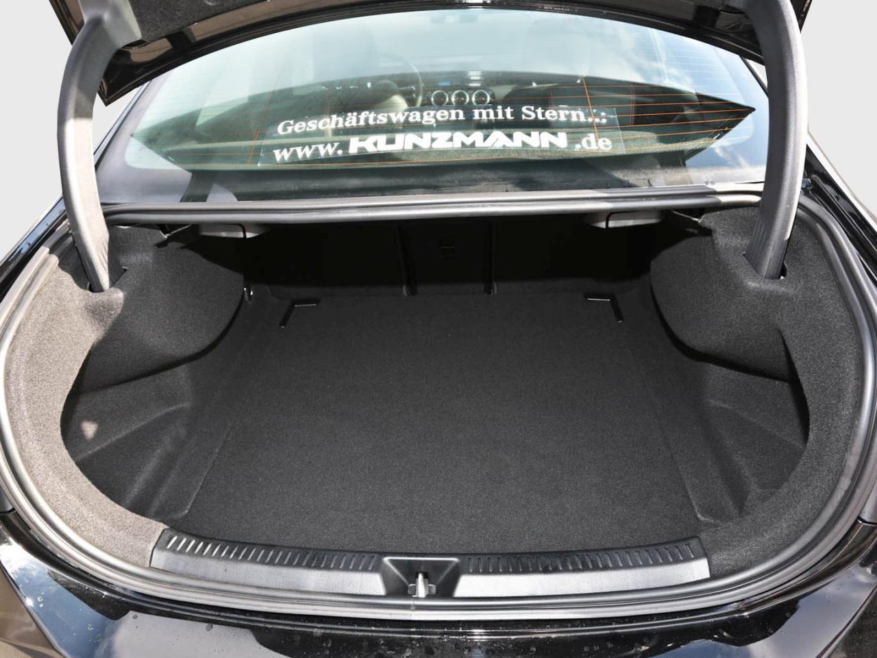 Mercedes-Benz A 180 Limousine AMG Distronic Memory AHK 360°