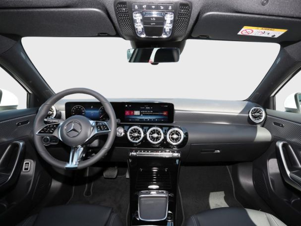 Mercedes-Benz A 180 Limousine Progressive Standhzg Kamera AHK