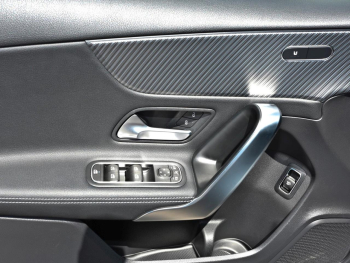Mercedes-Benz A 180 Limousine Progressive Standhzg Kamera AHK