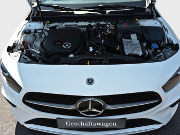 Mercedes-Benz A 180 Limousine Progressive Standhzg Kamera AHK