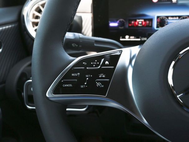 Mercedes-Benz A 180 Limousine Progressive Standhzg Kamera AHK