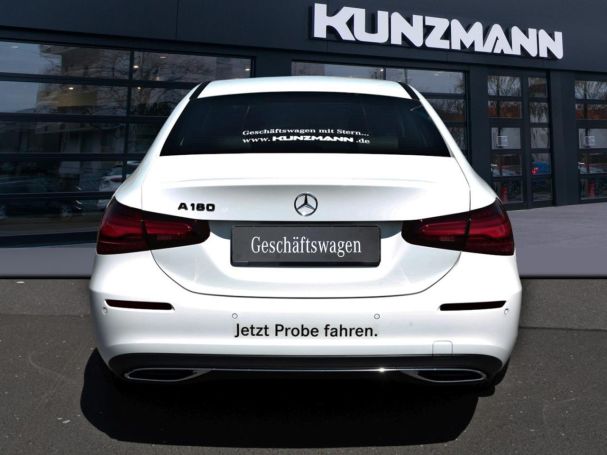 Mercedes-Benz A 180 Limousine Progressive Standhzg Kamera AHK