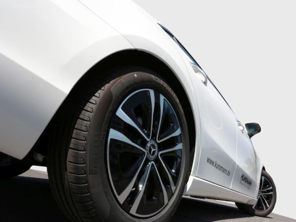 Mercedes-Benz A 180 Limousine Progressive Standhzg Kamera AHK
