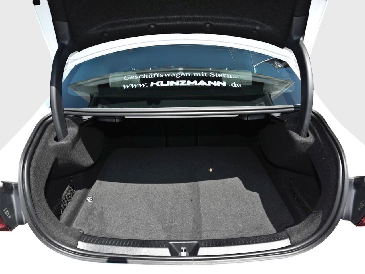 Mercedes-Benz A 180 Limousine Progressive Standhzg Kamera AHK