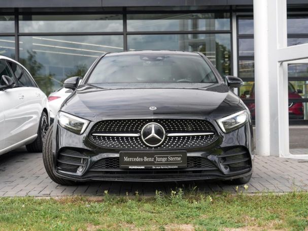 Mercedes-Benz A 200 Limousine AMG Night Distronic Panorama AHK