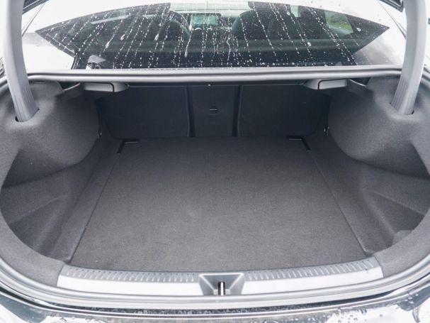 Mercedes-Benz A 200 Limousine AMG Night Distronic Panorama AHK