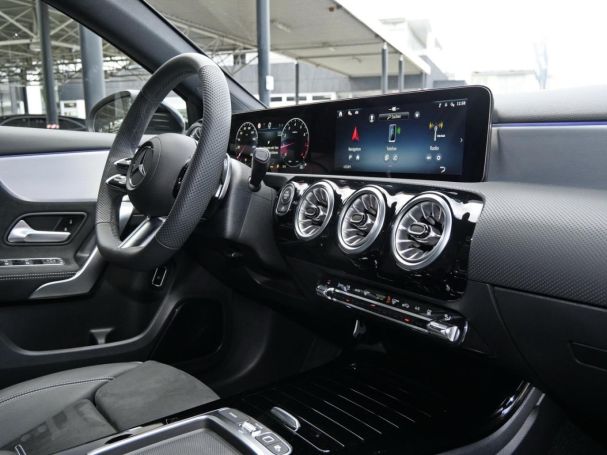 Mercedes-Benz A 200 Limousine AMG Night Standhzg Distronic AHK