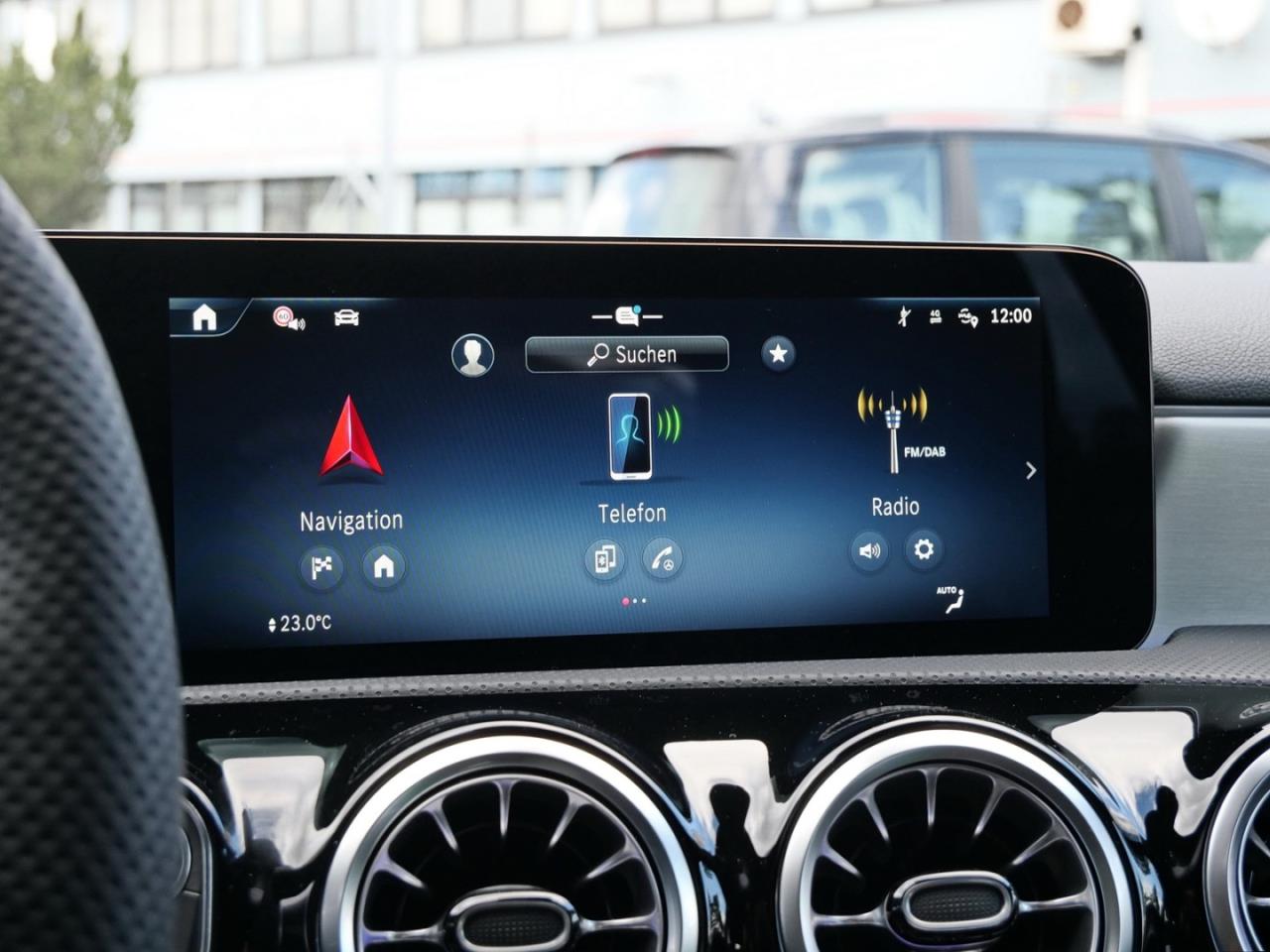 Mercedes-Benz A 200 Limousine AMG Night Standhzg Distronic AHK