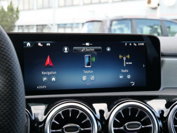 Mercedes-Benz A 200 Limousine AMG Night Standhzg Distronic AHK