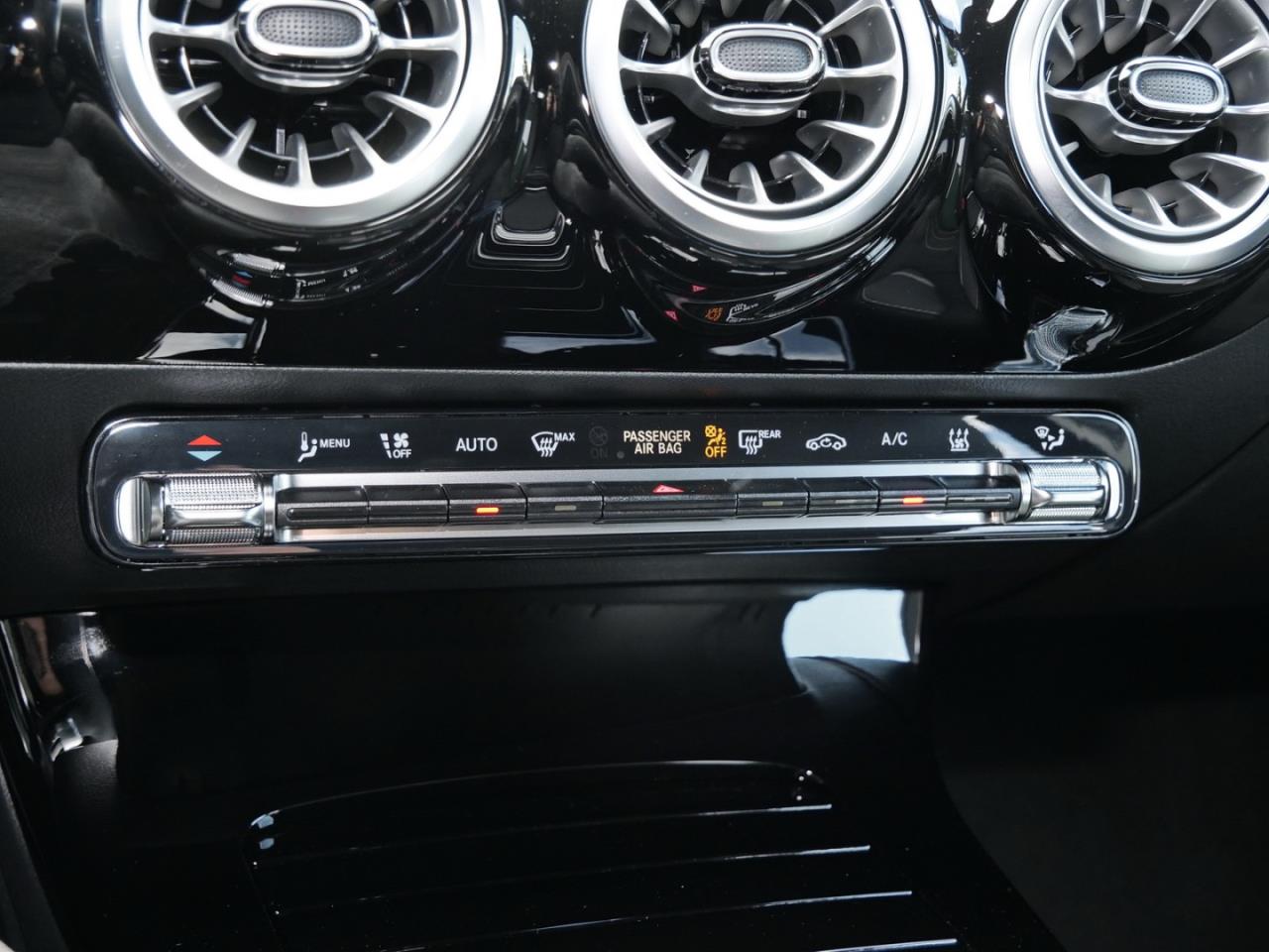 Mercedes-Benz A 200 Limousine AMG Night Standhzg Distronic AHK