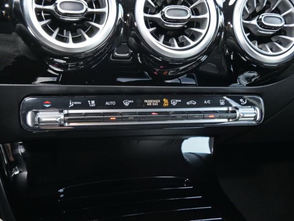 Mercedes-Benz A 200 Limousine AMG Night Standhzg Distronic AHK