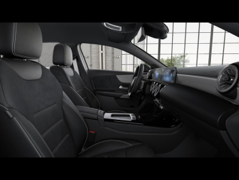 Mercedes-Benz A 200 Limousine AMG Night Standhzg Distronic AHK