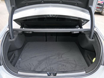 Mercedes-Benz A 200 Limousine AMG Night Standhzg Distronic AHK