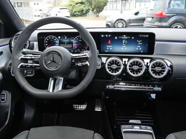 Mercedes-Benz A 200 Limousine AMG Night Standhzg Distronic AHK