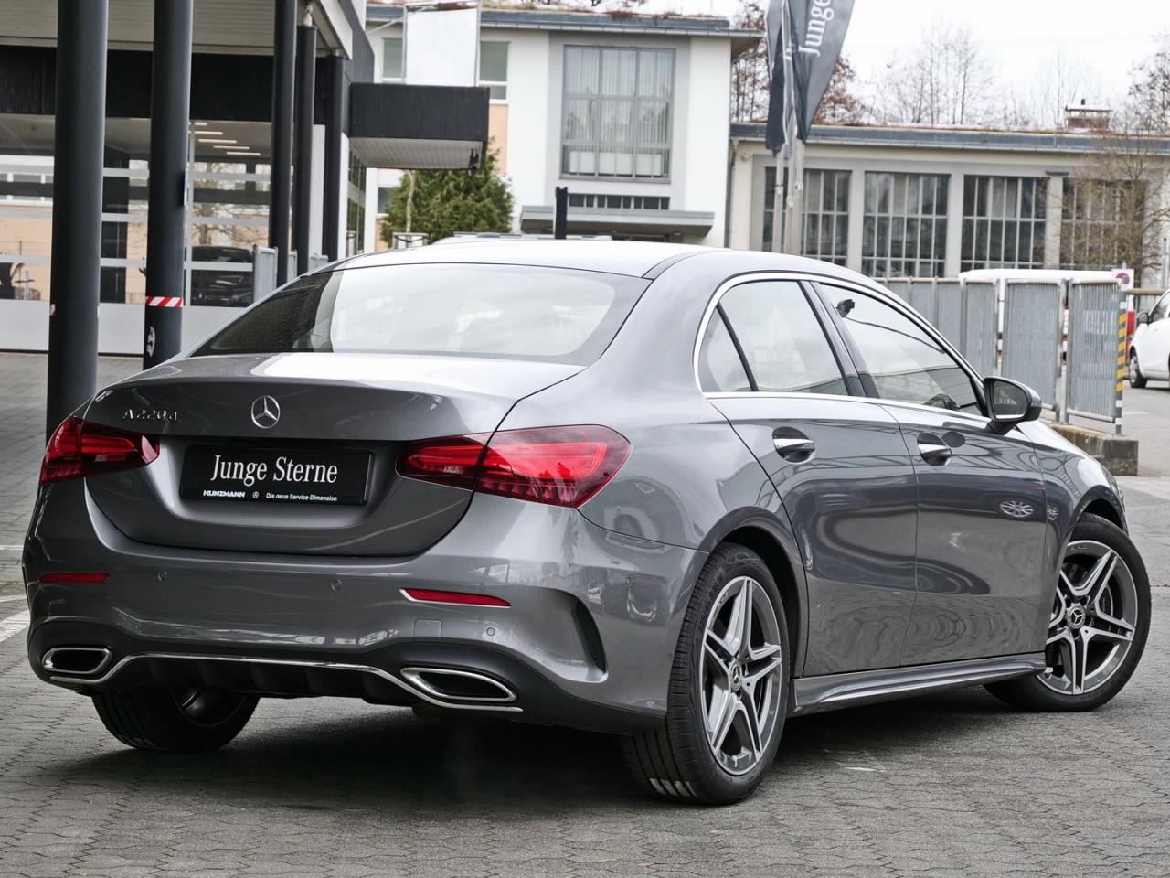 Mercedes-Benz A 220 d Limousine AMG MBUX Navi-Prem. Kamera SHZ