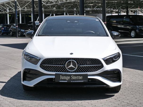 Mercedes-Benz A 250 e Limousine AMG Night Panorama 360° AHK