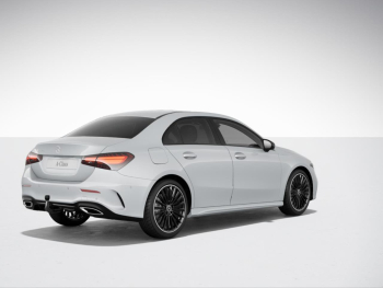 Mercedes-Benz A 250 e Limousine AMG Night Panorama 360° AHK