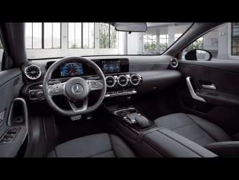 Mercedes-Benz A 250 e Limousine AMG Night Panorama Kamera