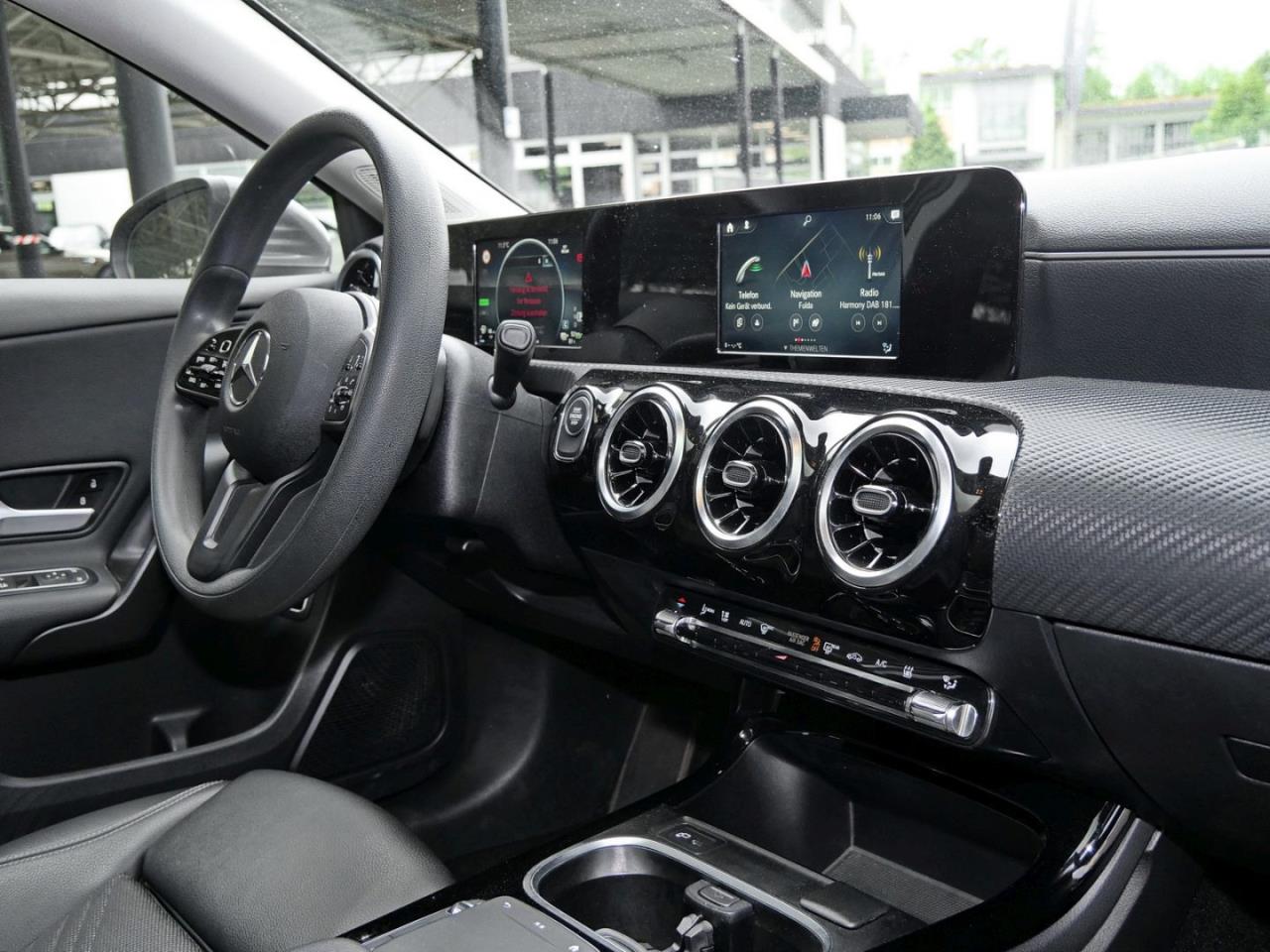 Mercedes-Benz A 250 e Limousine Style Panorama Kamera AHK