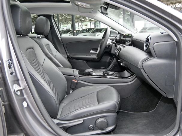 Mercedes-Benz A 250 e Limousine Style Panorama Kamera AHK
