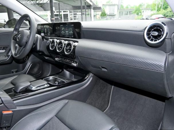 Mercedes-Benz A 250 e Limousine Style Panorama Kamera AHK