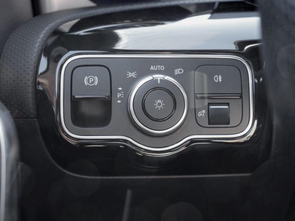 Mercedes-Benz A 250 e Limousine AMG Night MBUX Navi Kamera SHZ