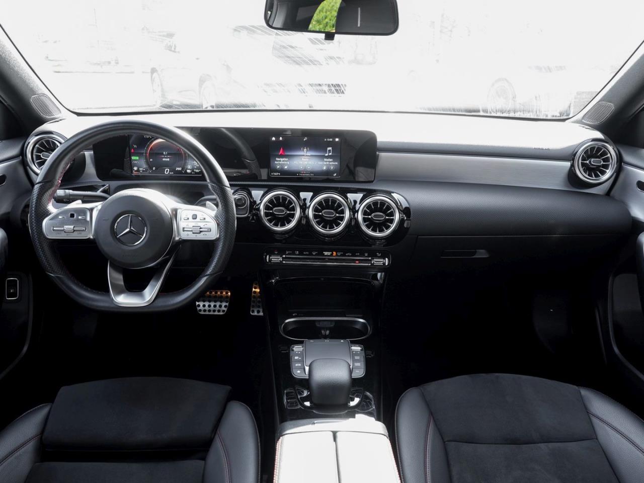 Mercedes-Benz A 250 e Limousine AMG Night MBUX Navi Kamera SHZ