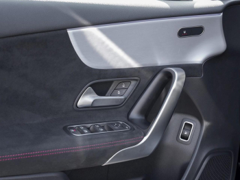 Mercedes-Benz A 250 e Limousine AMG Night MBUX Navi Kamera SHZ