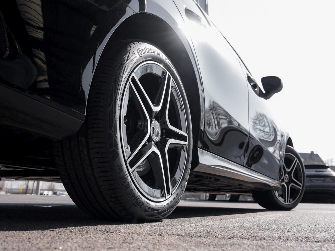 Mercedes-Benz A 250 e Limousine AMG Night MBUX Navi Kamera SHZ