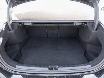 Mercedes-Benz A 250 e Limousine AMG Night MBUX Navi Kamera SHZ