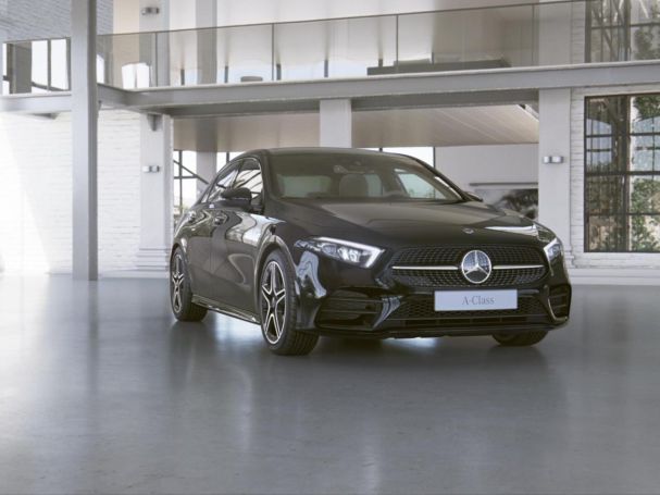 Mercedes-Benz A 250 e Limousine AMG Night Kamera Totwinkel