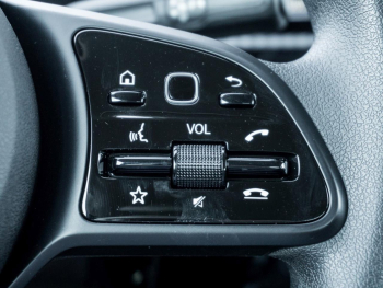 Mercedes-Benz A 250 e Limousine Style MBUXNavi+ AHK SpurH