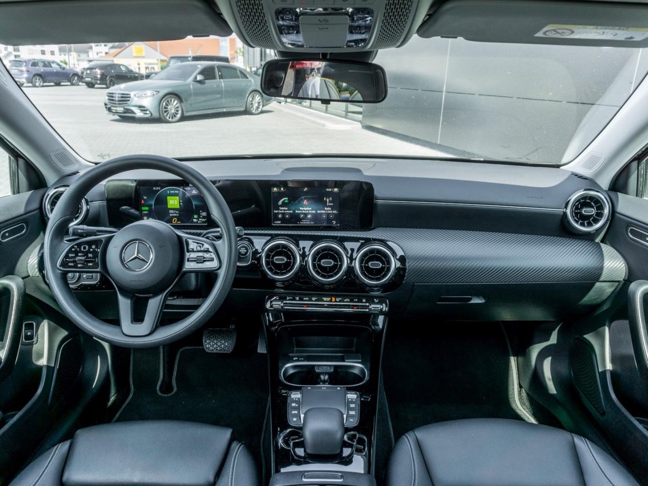 Mercedes-Benz A 250 e Limousine Style MBUXNavi+ AHK SpurH