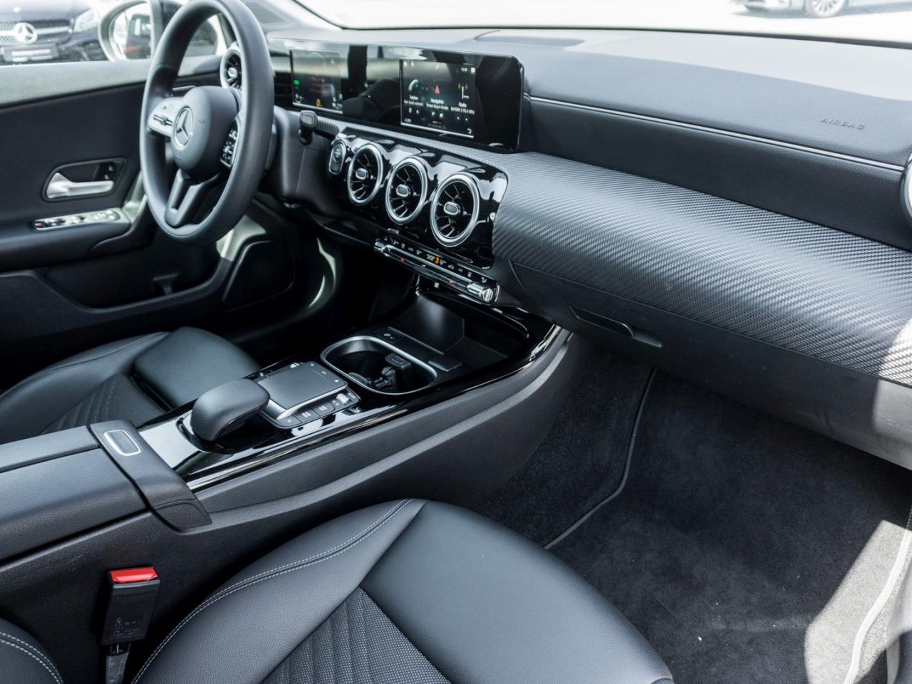 Mercedes-Benz A 250 e Limousine Style MBUXNavi+ AHK SpurH