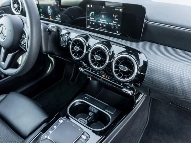 Mercedes-Benz A 250 e Limousine Style MBUXNavi+ AHK SpurH