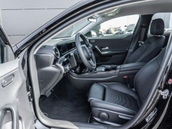Mercedes-Benz A 250 e Limousine Style MBUXNavi+ AHK SpurH