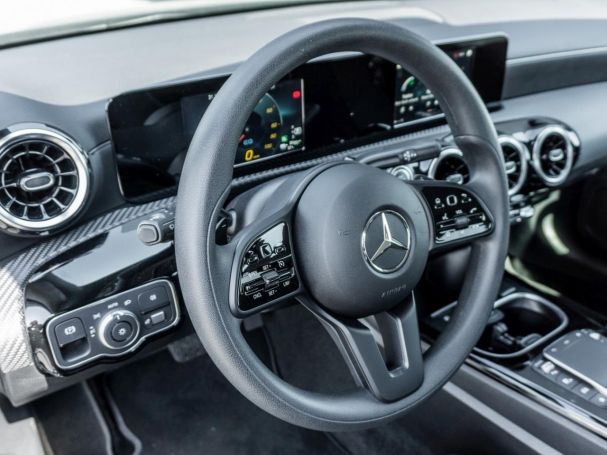 Mercedes-Benz A 250 e Limousine Style MBUXNavi+ AHK SpurH